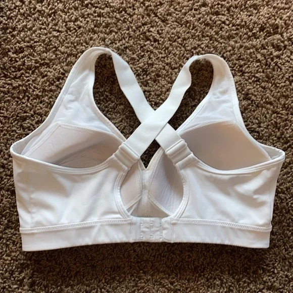 Yvette Criss Cross Adjustable Strap Sports Bra - Picture 4 of 9